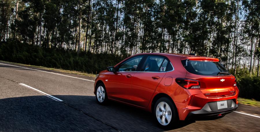  Chevrolet Onix Premier 2019 года  (LA) (фото 9 из 22)